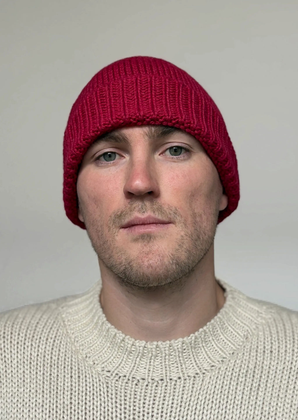 Baby Alpaca Beanie · Fuchsia