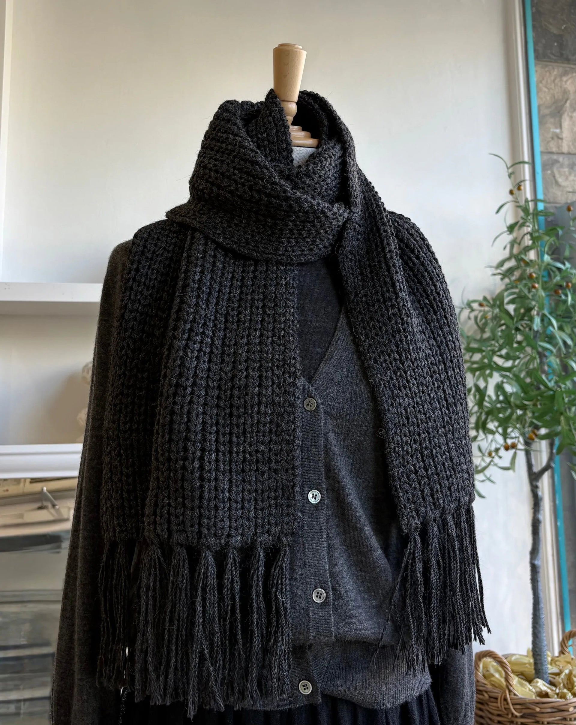 Baby Alpaca Scarf · Charcoal Gray